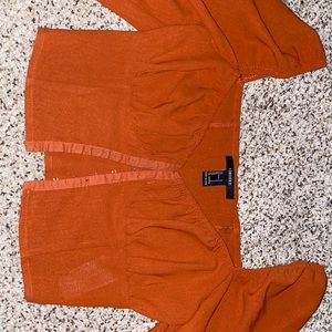 Shirred Hook&Eye crop top